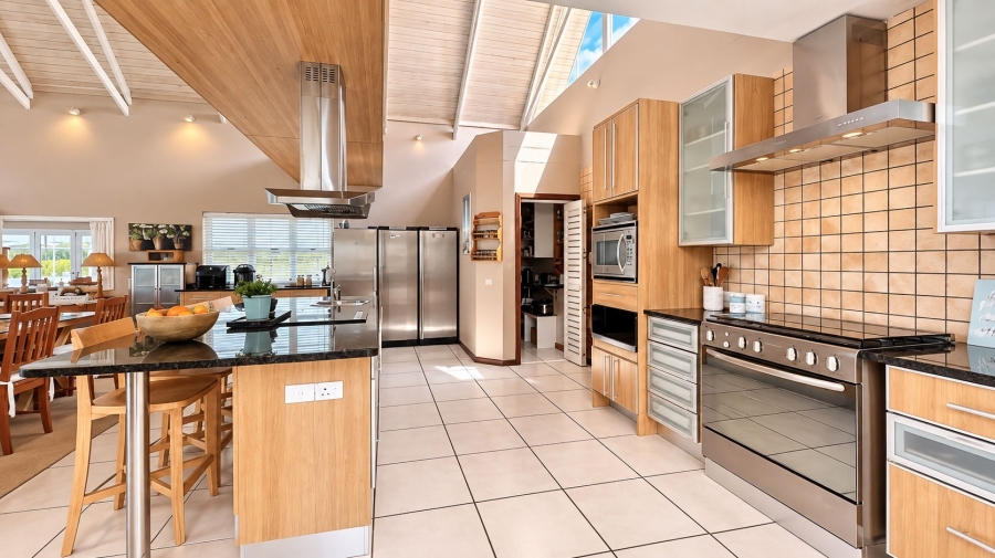 4 Bedroom Property for Sale in Marina Martinique Eastern Cape